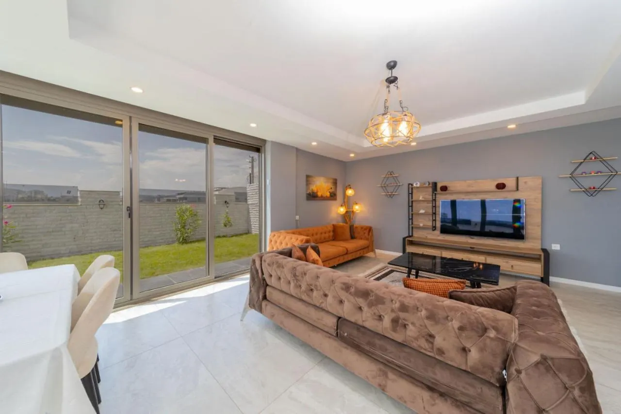 Luxury Villa With Private Pool Close To Lara Beach Antalya
